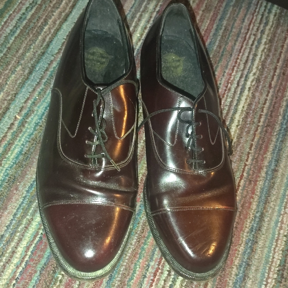 FLORSHEIM OXBLOOD RED CLASSIC PATENT LACE UP URBAN CITY BUSINESS SHOES